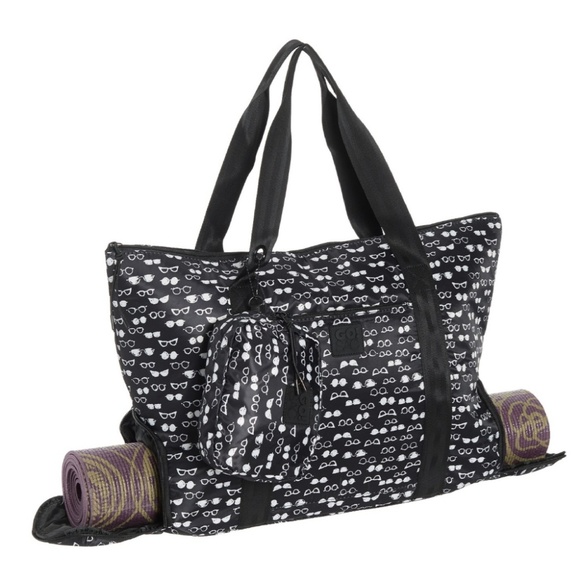 SAC Handbags - SOLD GO! Sac NWT Yoga Tote